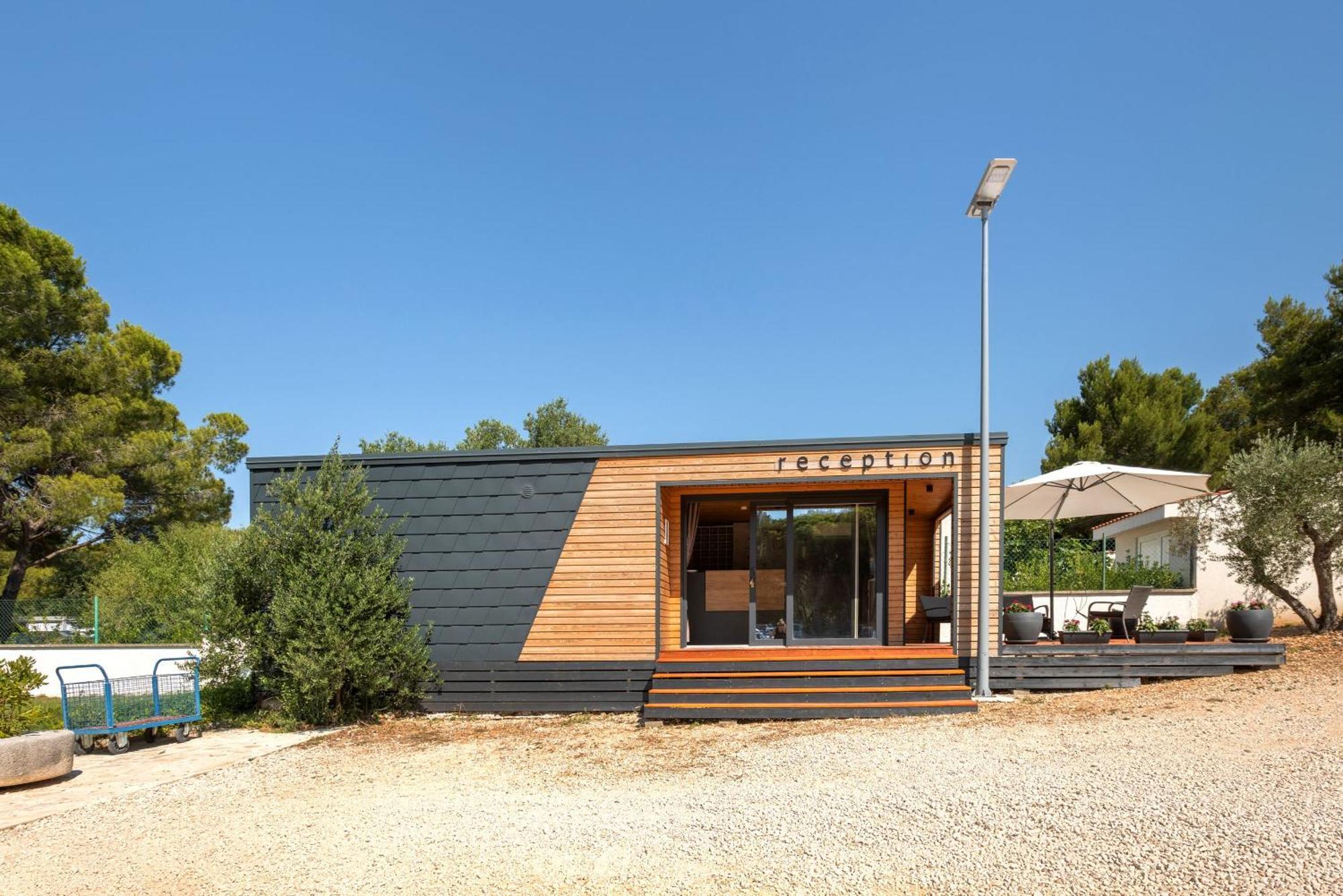 Eurocamp Mobile Homes At Campsite Ljutic Biograd Na Moru Zewnętrze zdjęcie