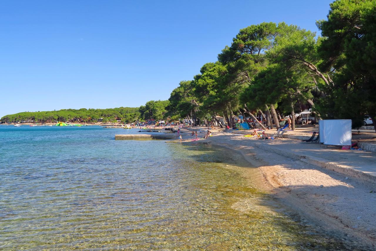 Eurocamp Mobile Homes At Campsite Ljutic Biograd Na Moru Zewnętrze zdjęcie