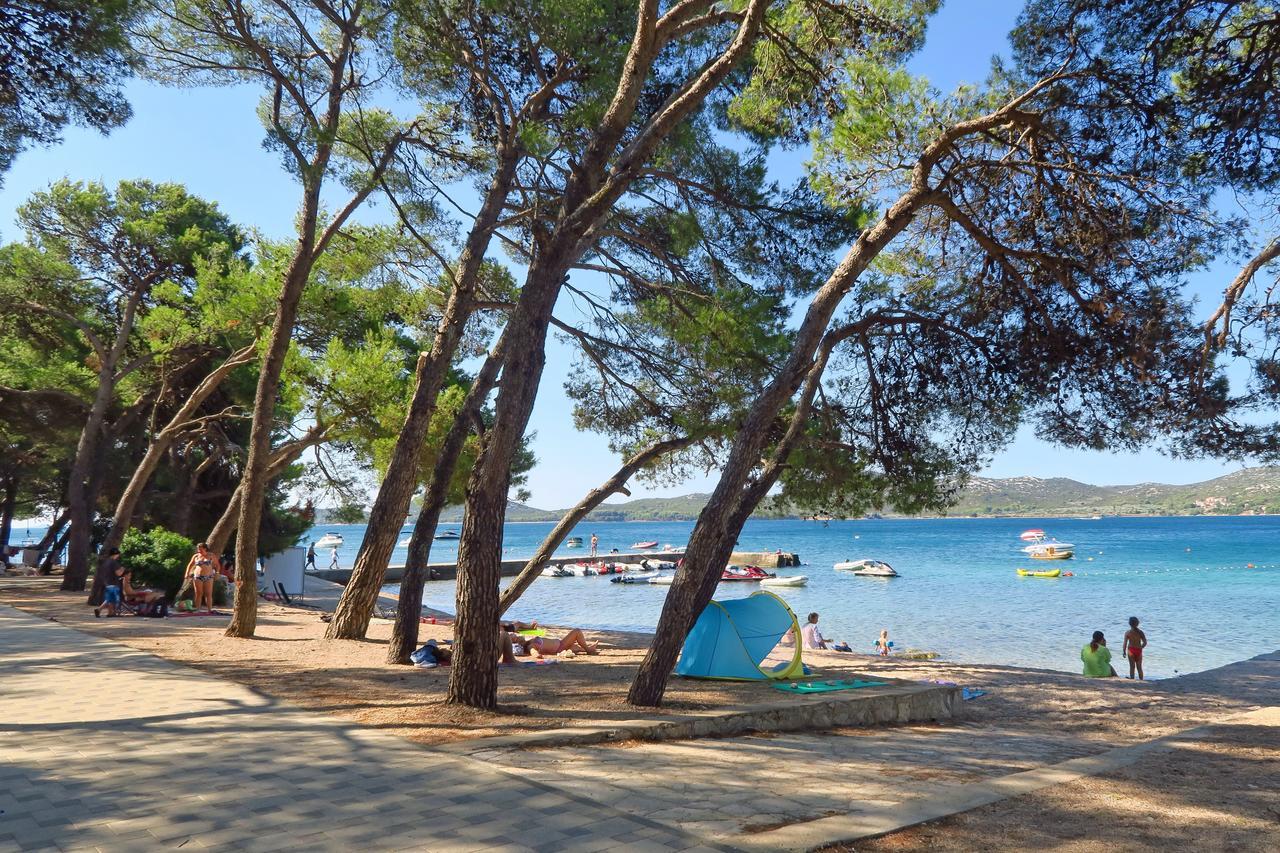 Eurocamp Mobile Homes At Campsite Ljutic Biograd Na Moru Zewnętrze zdjęcie