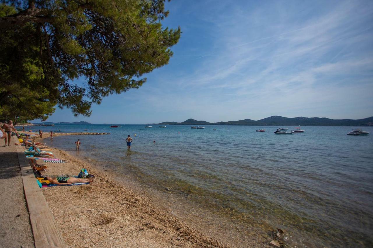 Eurocamp Mobile Homes At Campsite Ljutic Biograd Na Moru Zewnętrze zdjęcie